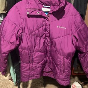 Columbia Womens Puffer Jacket in Vibrant Purple